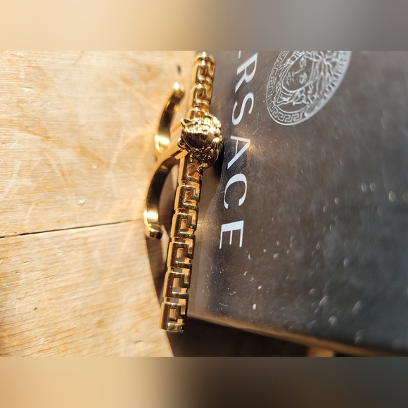Sold.Versace Medusa Greca Double Ring - Picture 3 of 4